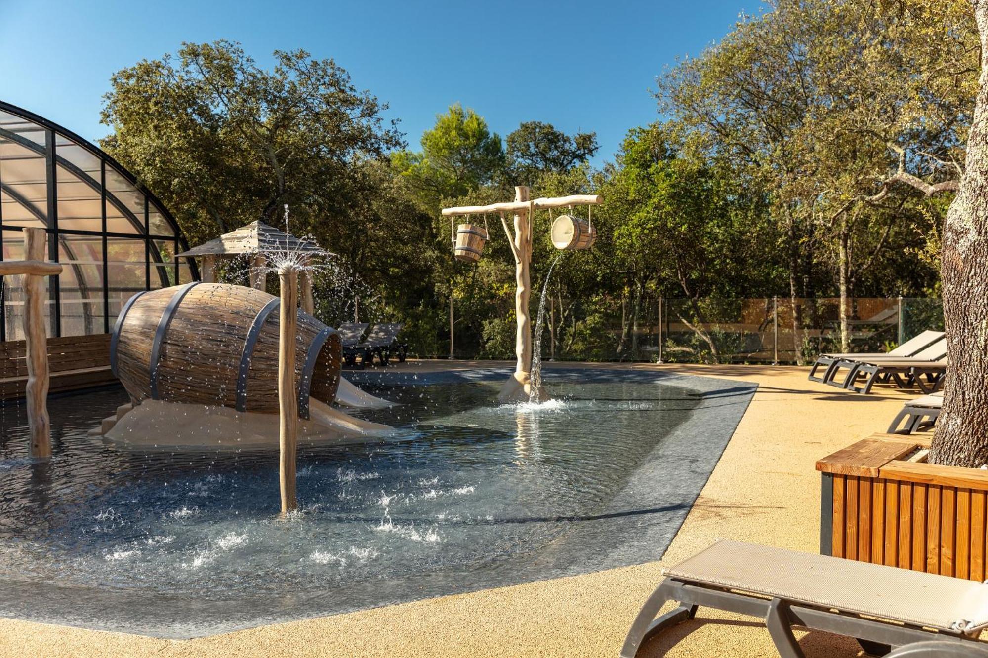 Camping Les Pres Du Roi Sommières Exterior foto